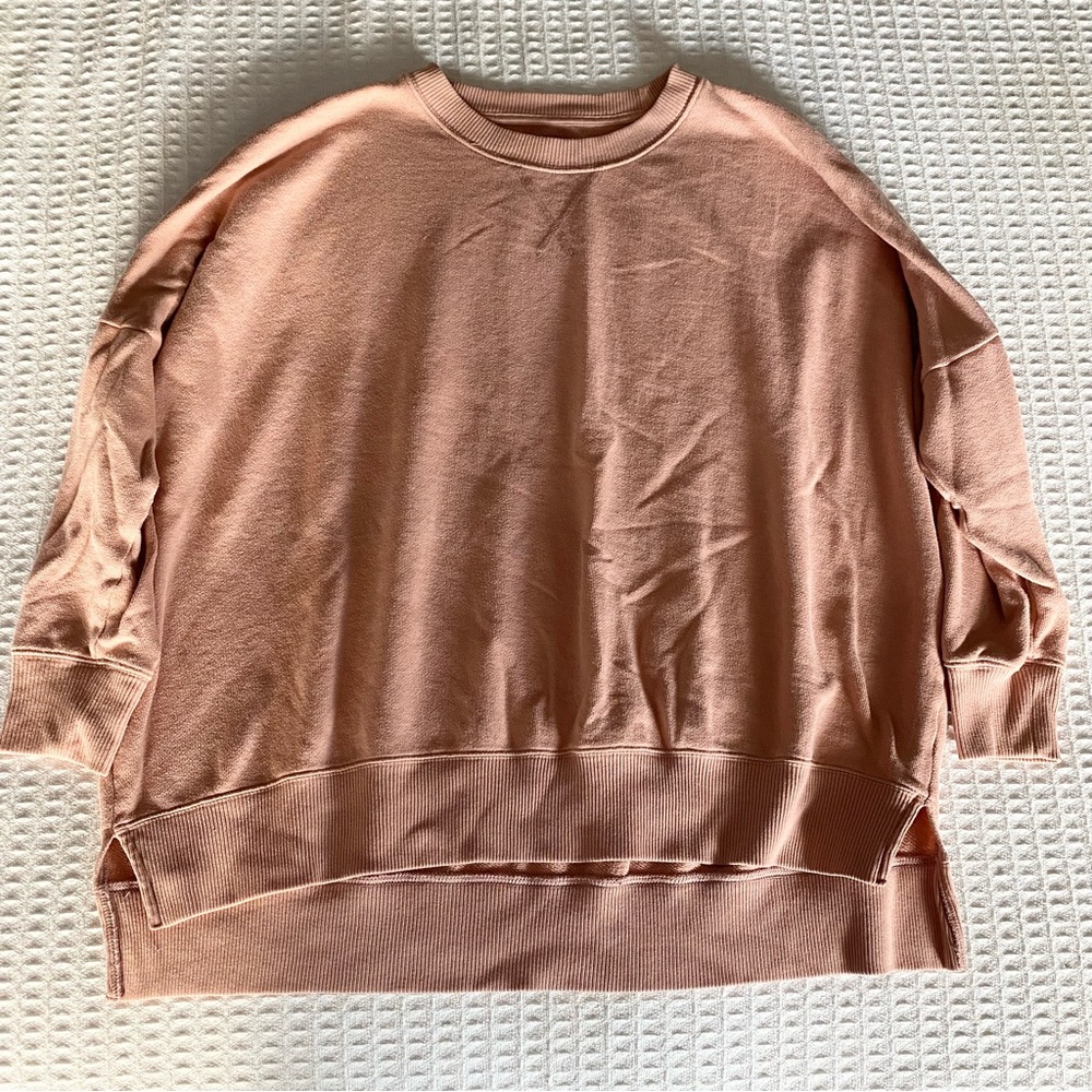 aerie Oversized Crewneck Sweatshirt in Dusty Pink - Picture 7 of 13
